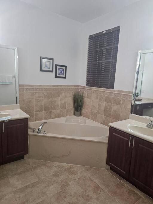D&N Property Rental Miami Luaran gambar
